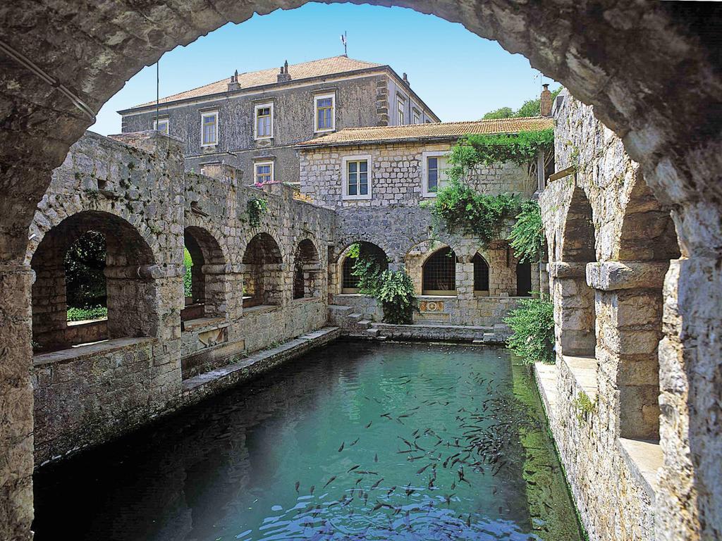 Apartments Ljubo Stari Grad  Buitenkant foto