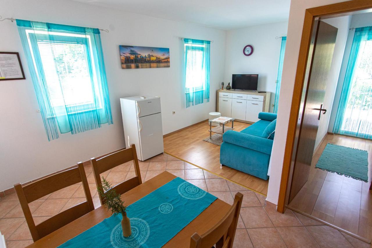 Apartments Ljubo Stari Grad  Buitenkant foto